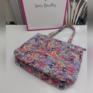 Large Vera Tote Disney Minnie's Garden  Party NWOT